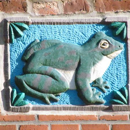 Apartments Im Froschhaus Mit Fruehstueckskuechen Friedrichstadt Rom bilde